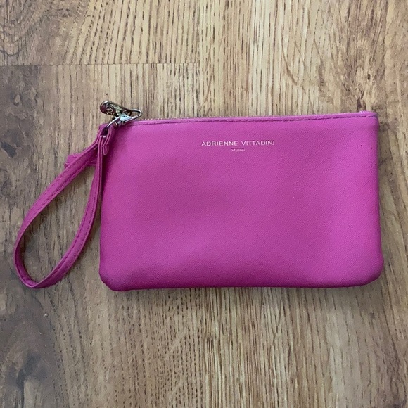 Adrienne Vittadini Handbags - Adrienne Vittadini Charging Wallet/Wristlet